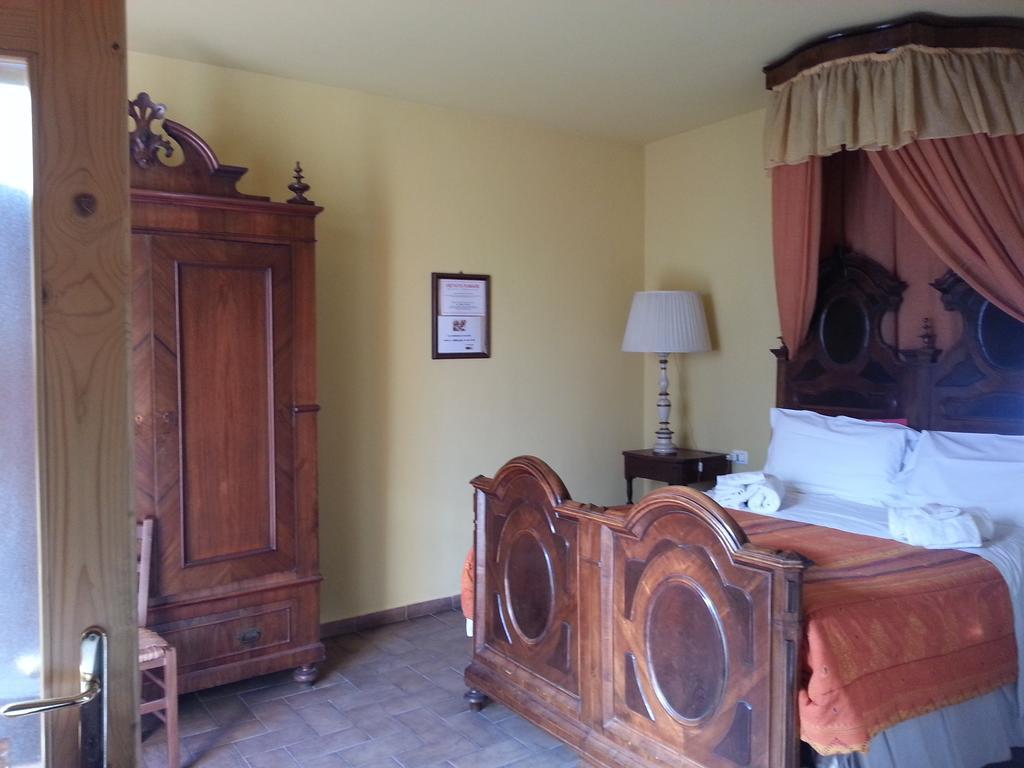 Agriturismo L'Angelina Villa Alfonsine Rum bild